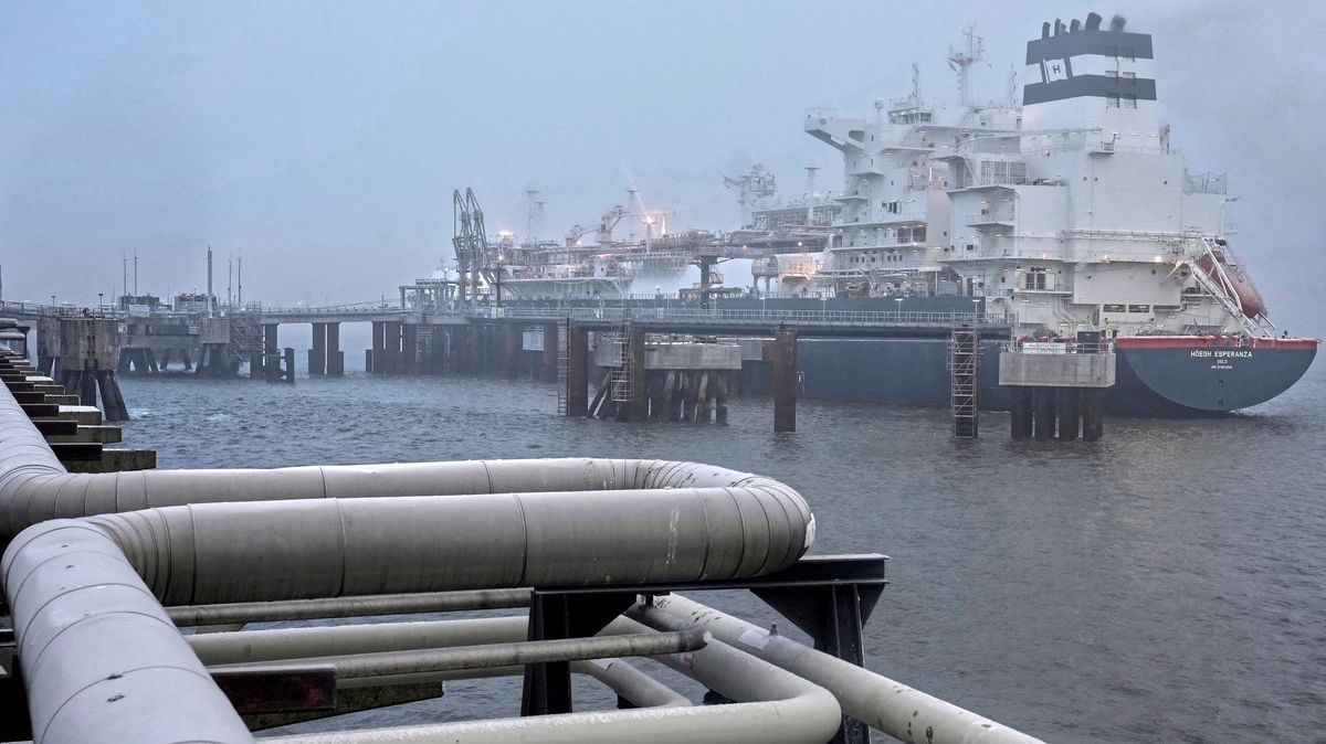 Plány zašly daleko, terminálů na LNG by v Evropě mohlo být zbytečně moc, píše Bloomberg